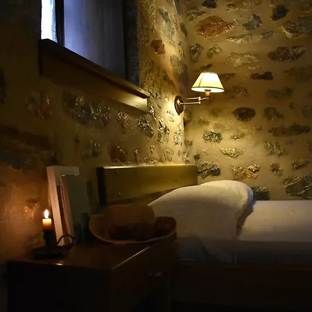 Hotel Pyrgoi Theodorakaki: O