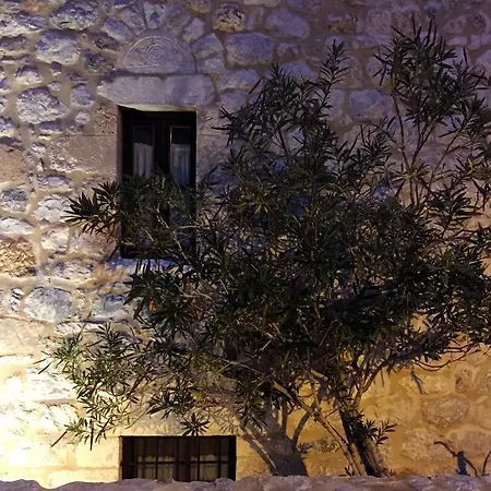 Hotel Pyrgoi Theodorakaki: O 4*