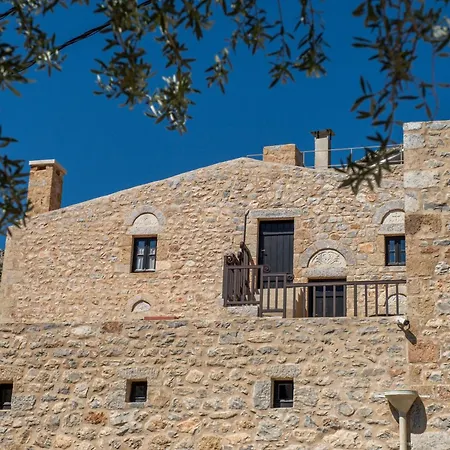 Pyrgoi Theodorakaki: O Hotel 4*
