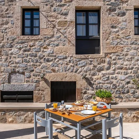 Pyrgoi Theodorakaki: O Hotel Gerolimenas