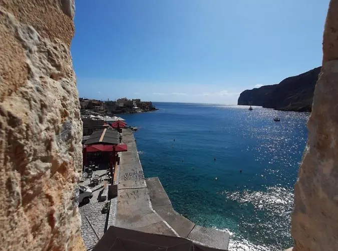 Pyrgoi Theodorakaki: O 4* Γερολιμένας