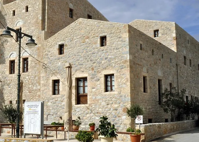 Pyrgoi Theodorakaki: O Γερολιμένας