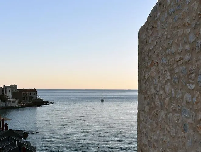 Pyrgoi Theodorakaki: O 4* Γερολιμένας